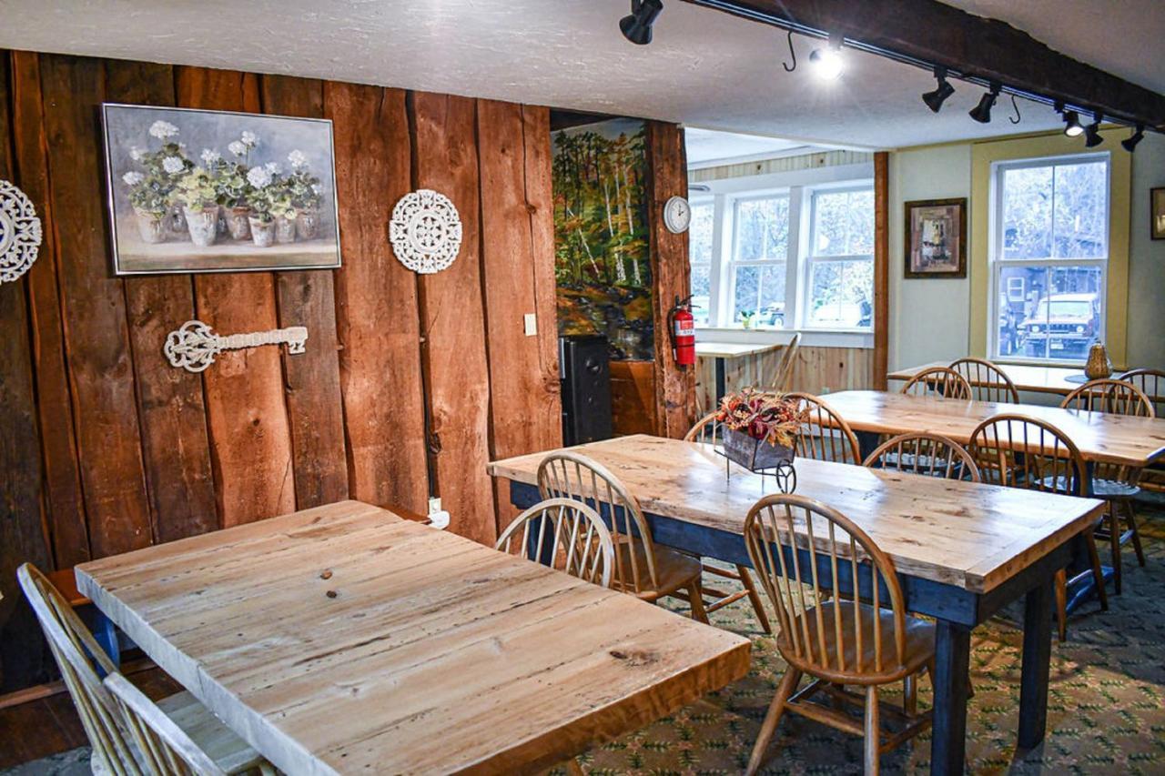 Brook Road Inn Goshen Eksteriør bilde
