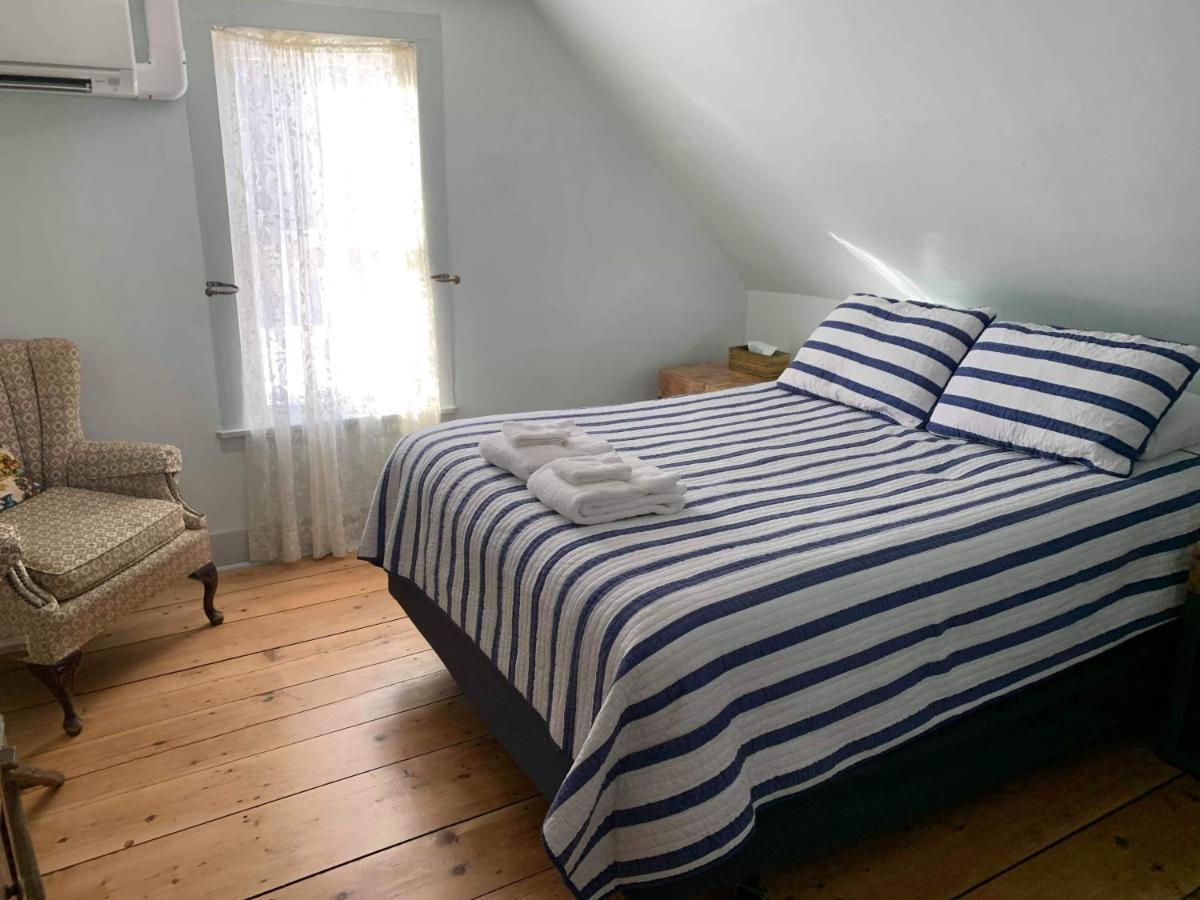 Brook Road Inn Goshen Eksteriør bilde